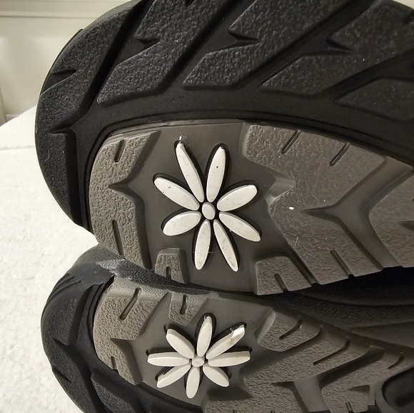 BAFFIN Chloe Winter Snow Boot Brand New with no tags - Picture 8 of 14